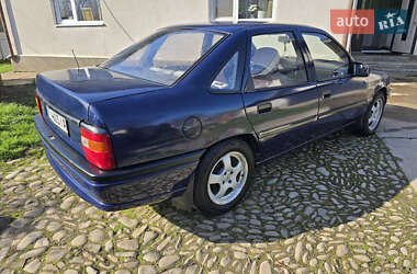 Седан Opel Vectra 1990 в 