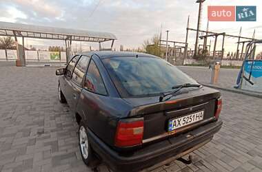 Лифтбек Opel Vectra 1989 в 