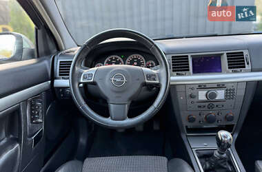 Ліфтбек Opel Vectra 2006 в 