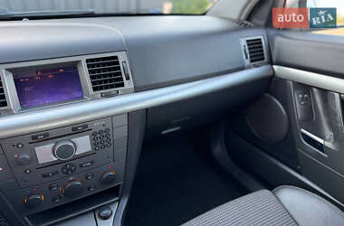 Ліфтбек Opel Vectra 2006 в 