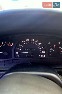 Седан Opel Vectra 1989 в 