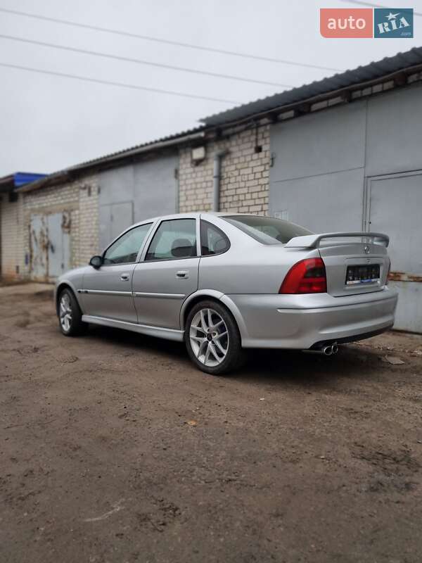 Седан Opel Vectra 1999 в Харькове