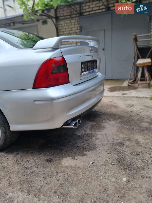 Седан Opel Vectra 1999 в Харькове