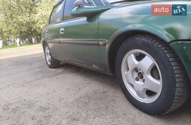 Седан Opel Vectra 1996 в 