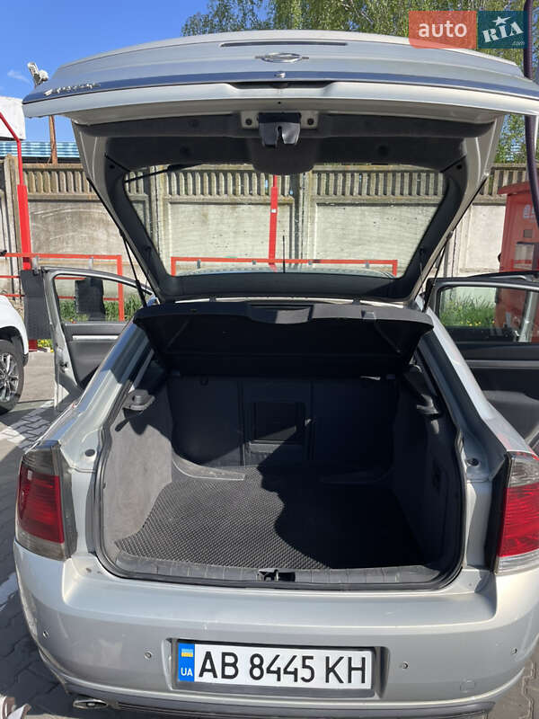 Лифтбек Opel Vectra 2005 в Виннице