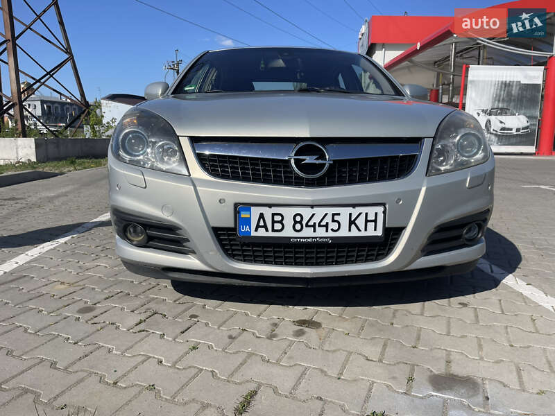 Лифтбек Opel Vectra 2005 в Виннице