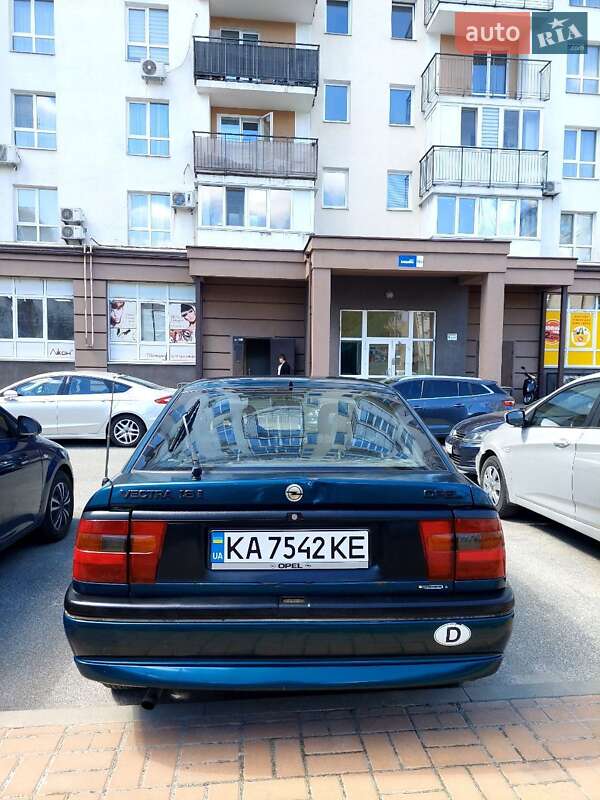 Ліфтбек Opel Vectra 1995 в Крюківщині