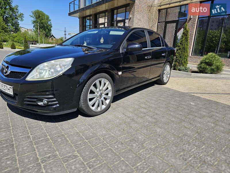 Седан Opel Vectra 2007 в Івано-Франківську