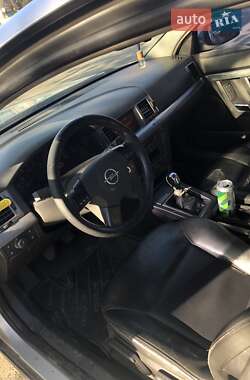 Седан Opel Vectra 2003 в 
