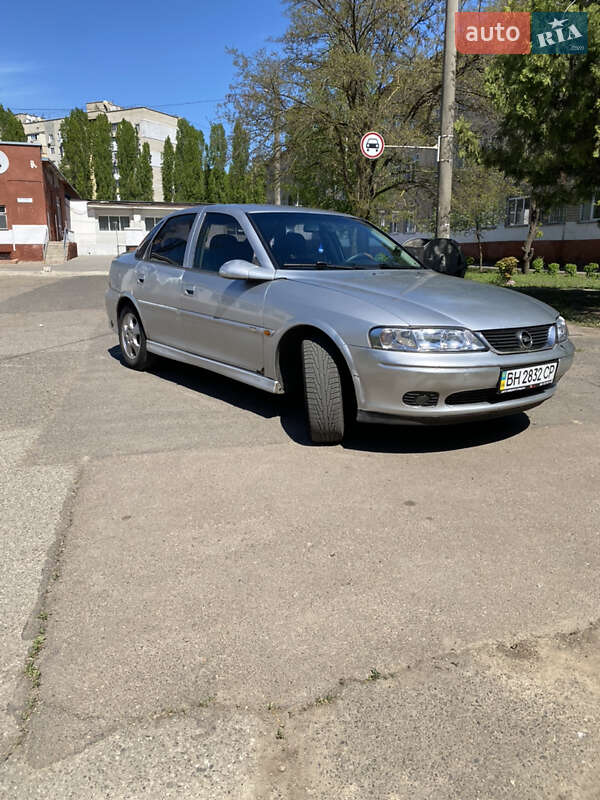Седан Opel Vectra 2000 в 