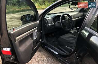 Седан Opel Vectra 2005 в 
