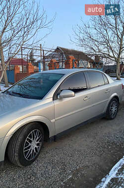 Седан Opel Vectra 2005 в 