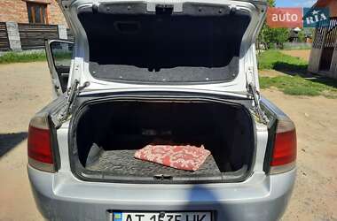 Седан Opel Vectra 2005 в 