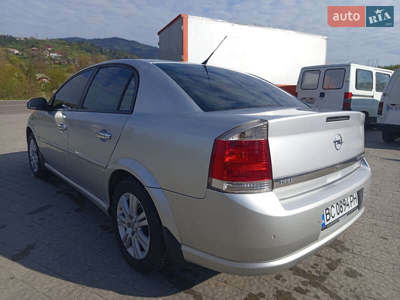 Седан Opel Vectra 2006 в Турці