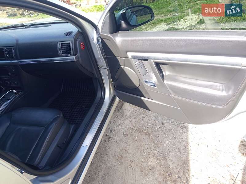 Седан Opel Vectra 2006 в Турці