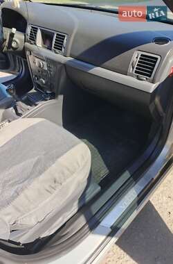 Седан Opel Vectra 2006 в 