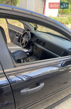 Седан Opel Vectra 2002 в 