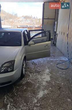 Універсал Opel Vectra 2004 в 