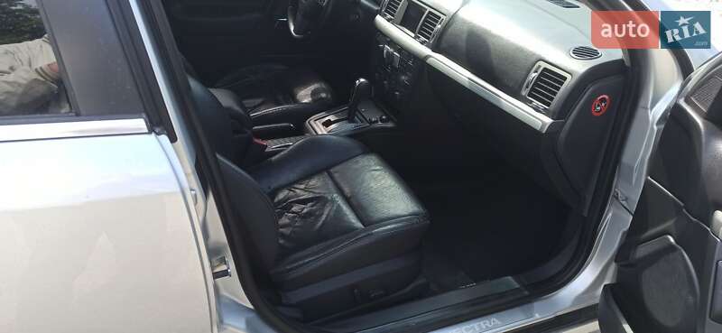 Седан Opel Vectra 2008 в Прилуках