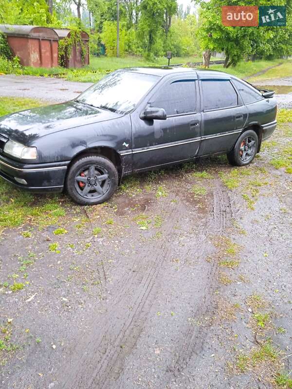 Лифтбек Opel Vectra 1995 в 