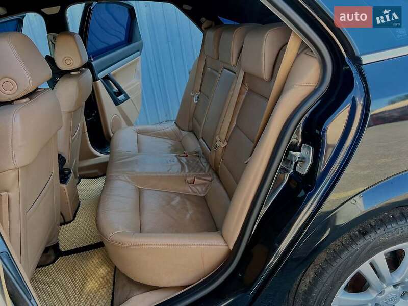 Лифтбек Opel Vectra 2006 в Горишних Плавнях