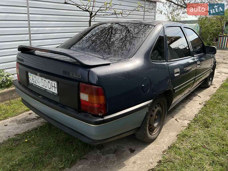 Седан Opel Vectra 1991 в Благовіщенську