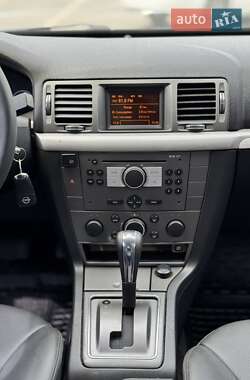 Седан Opel Vectra 2008 в 