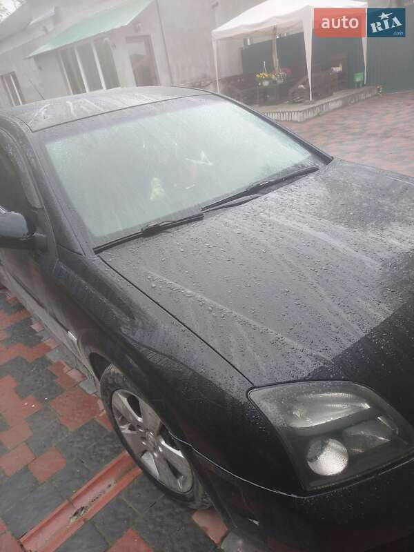 Лифтбек Opel Vectra 2003 в 