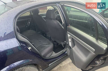 Седан Opel Vectra 2005 в 