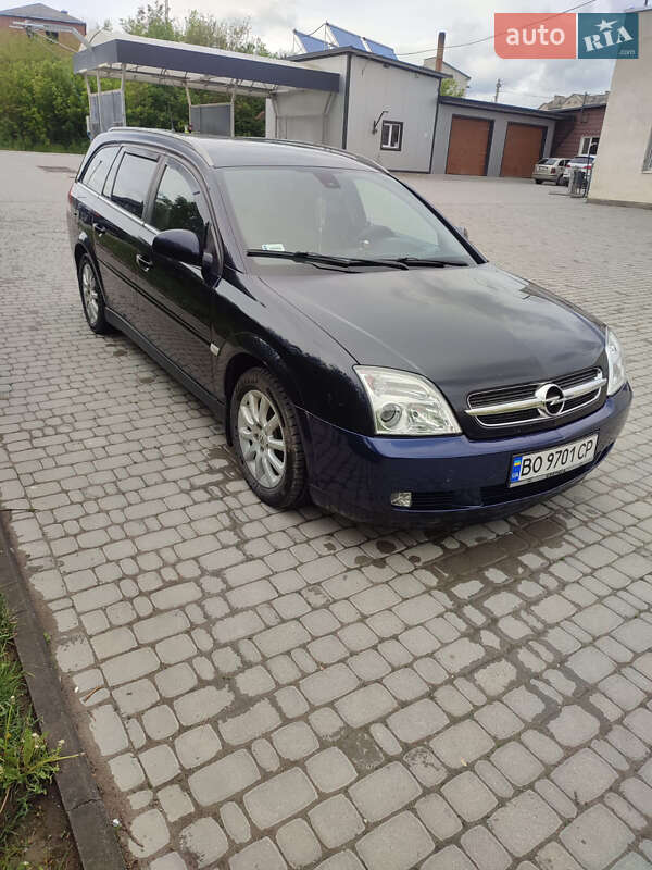 Универсал Opel Vectra 2004 в 