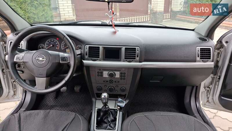 Седан Opel Vectra 2006 в Чечельнике