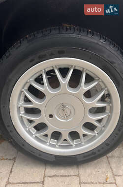 Лифтбек Opel Vectra 1990 в 
