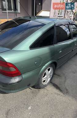 Лифтбек Opel Vectra 1999 в 