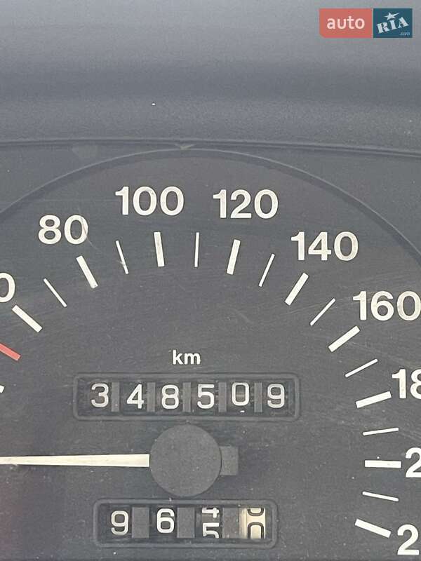 Седан Opel Vectra 1992 в Новомосковську