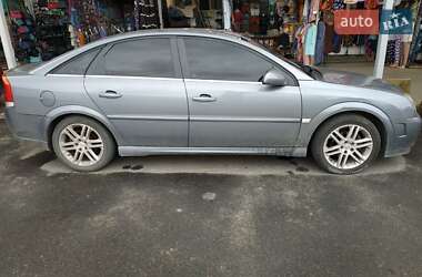 Ліфтбек Opel Vectra 2004 в Звягелі