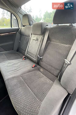 Седан Opel Vectra 2003 в 