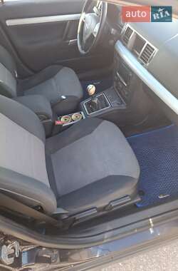Універсал Opel Vectra 2005 в 