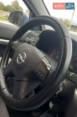 Седан Opel Vectra 2002 в 