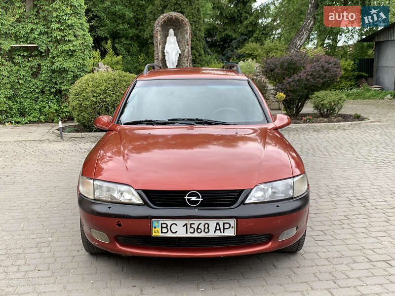 Універсал Opel Vectra 1998 в Львові
