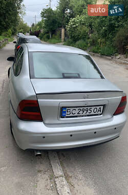 Седан Opel Vectra 1997 в 