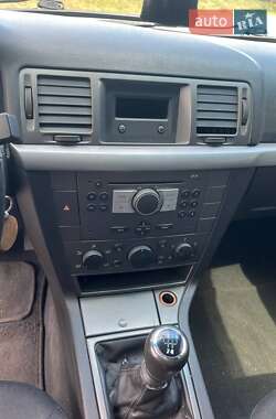 Седан Opel Vectra 2005 в 