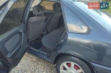 Седан Opel Vectra 1992 в 