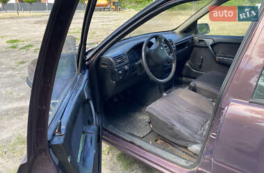 Седан Opel Vectra 1992 в 