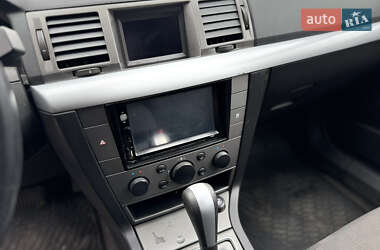 Седан Opel Vectra 2004 в 