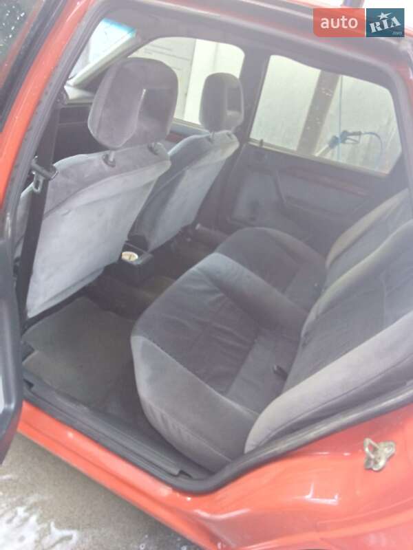 Лифтбек Opel Vectra 1991 в Беляевке