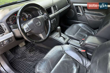 Седан Opel Vectra 2005 в 
