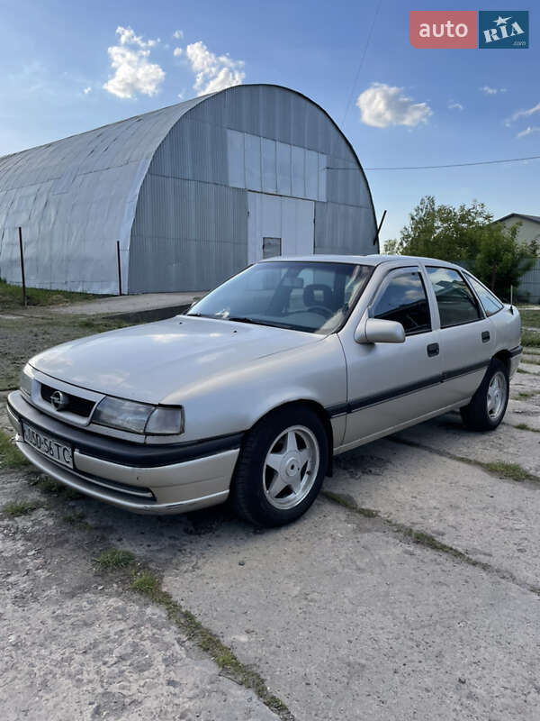 Ліфтбек Opel Vectra 1993 в 