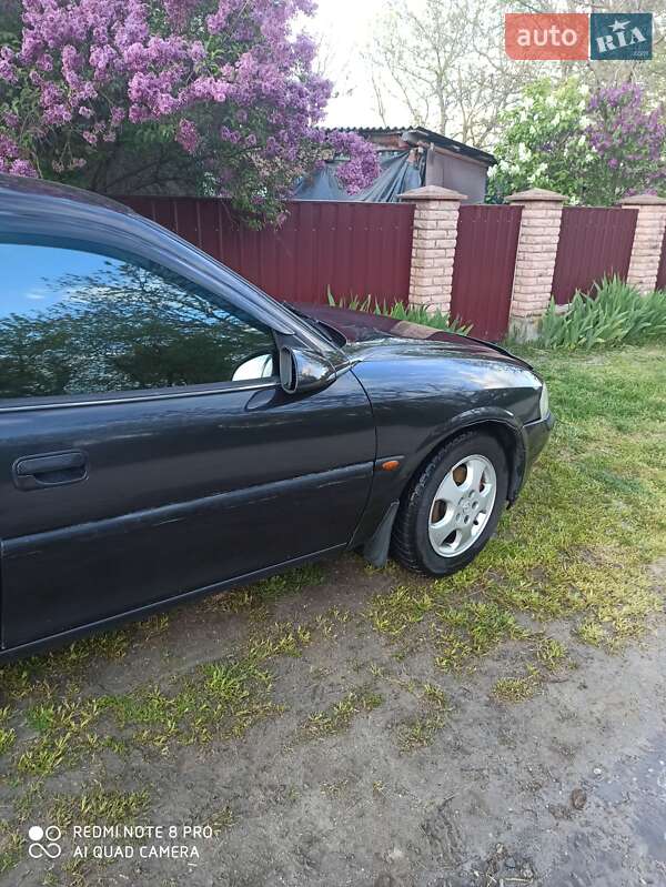Седан Opel Vectra 1997 в Виннице