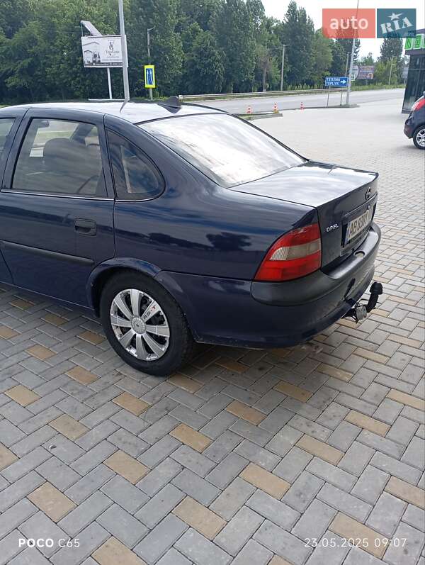 Седан Opel Vectra 1996 в Гайсине