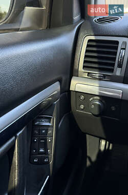 Седан Opel Vectra 2006 в 